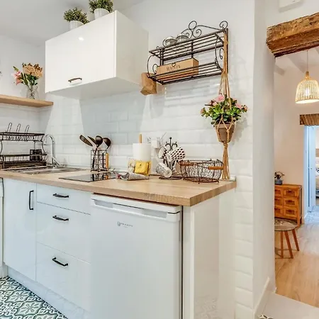 Apartment Heritage Hideaway: A Step Back In Time Marbella